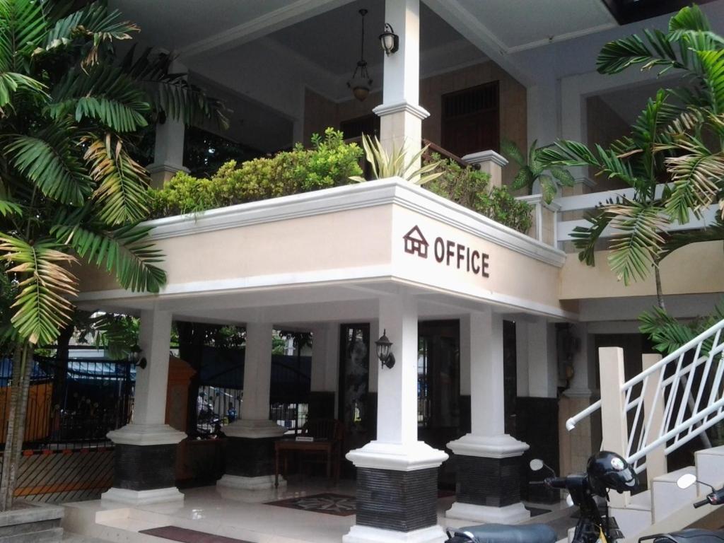 Hotel Wisma Djaja Syariah Bojonegoro Exteriér fotografie