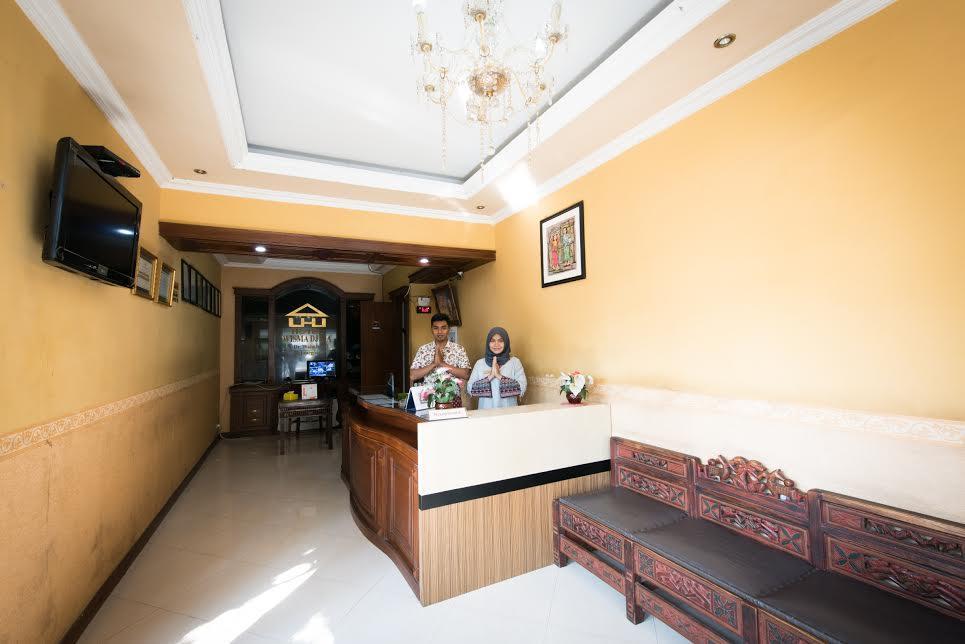 Hotel Wisma Djaja Syariah Bojonegoro Exteriér fotografie
